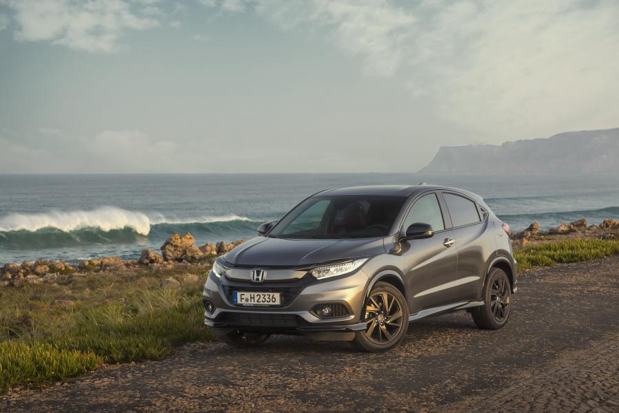  Honda HR-V Sport 2018 года  (EU) (фото 5 из 40)